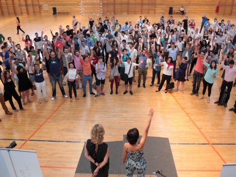 400 personas participan en el networking previo al Fórum 