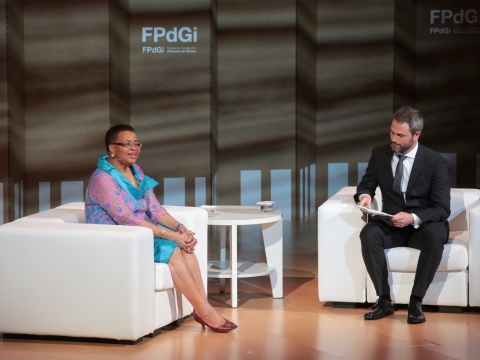 Graça Machel en conversación con Xavier Aldekoa